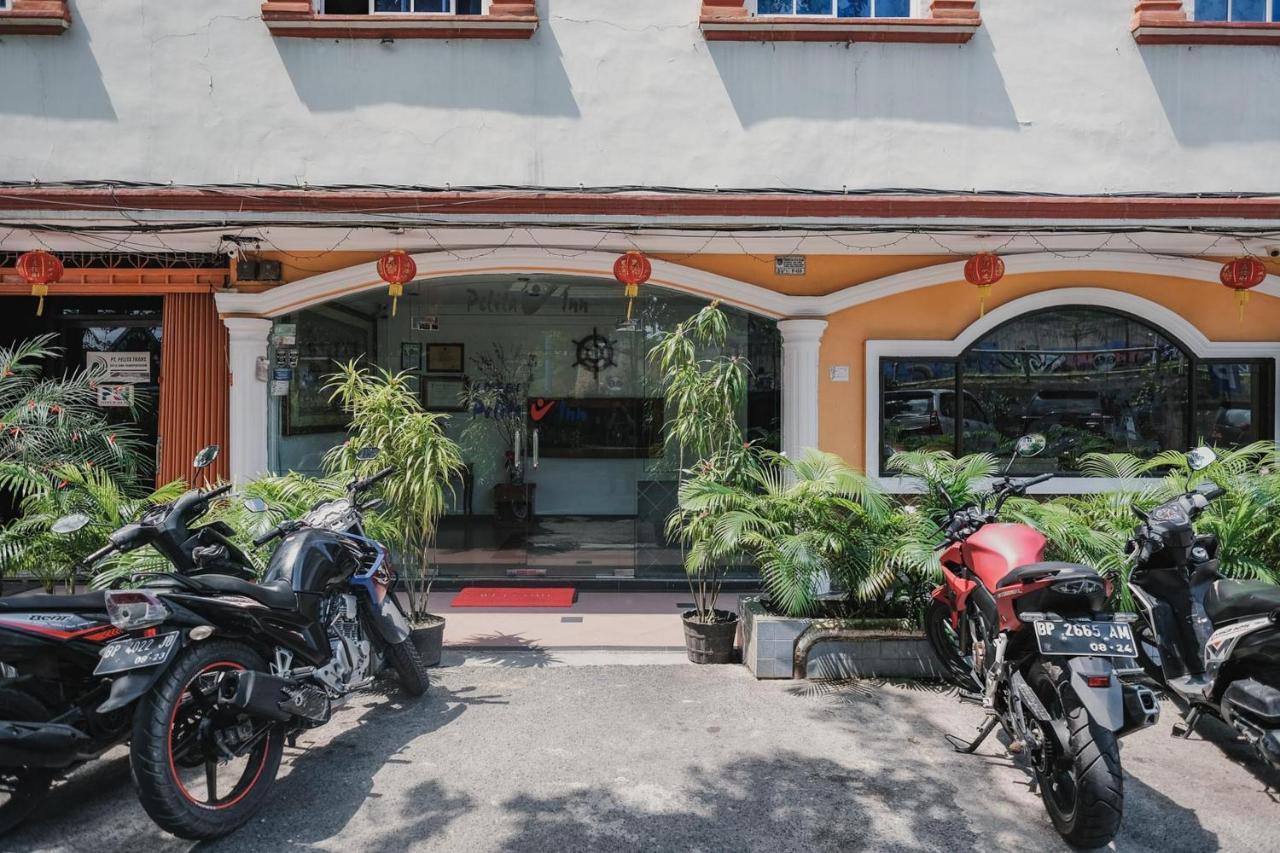 Reddoorz Near Nagoya Hill Mall Batam 5 Exterior photo